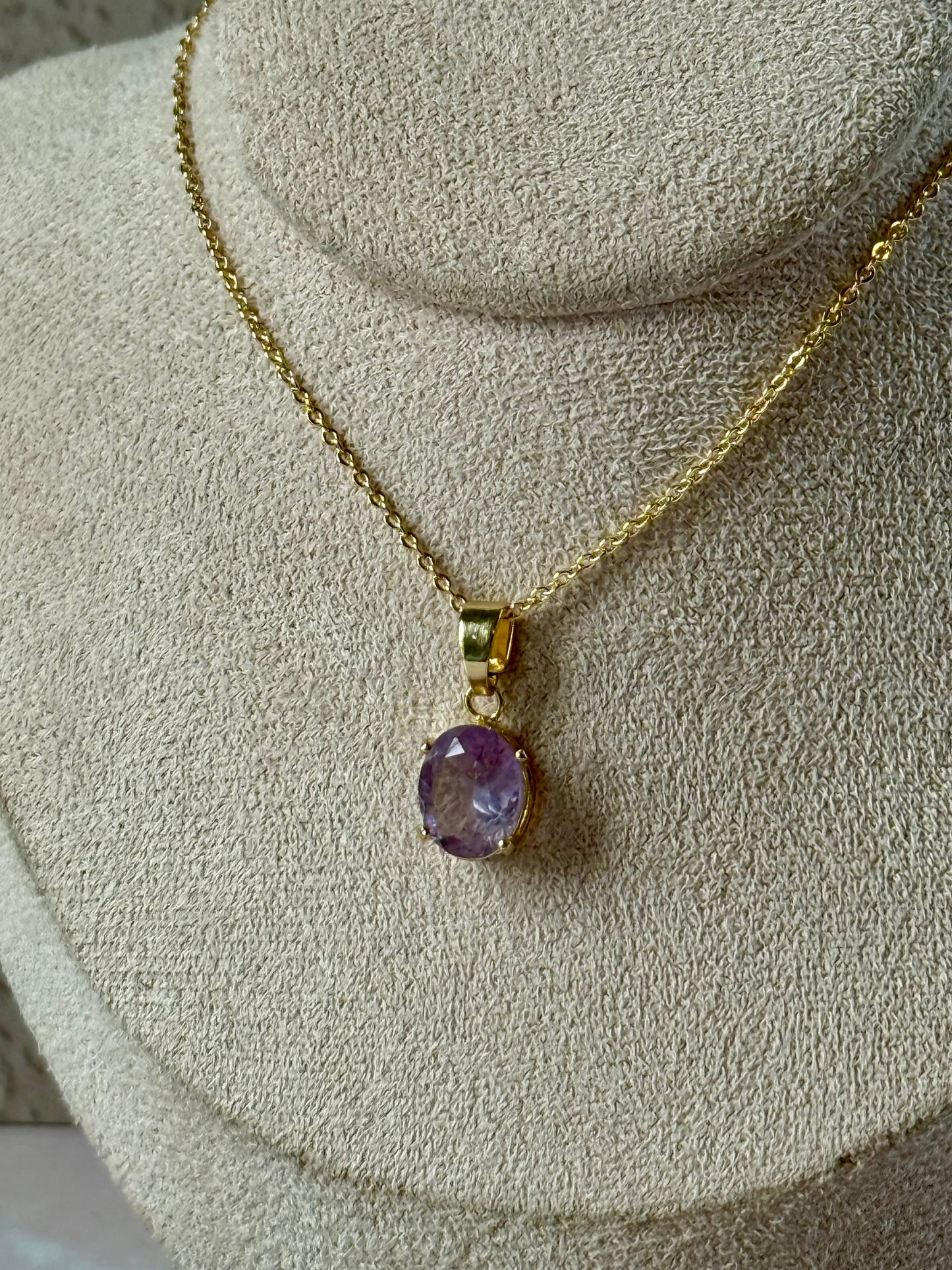 Faceted Amethyst Round Necklace (Gold)