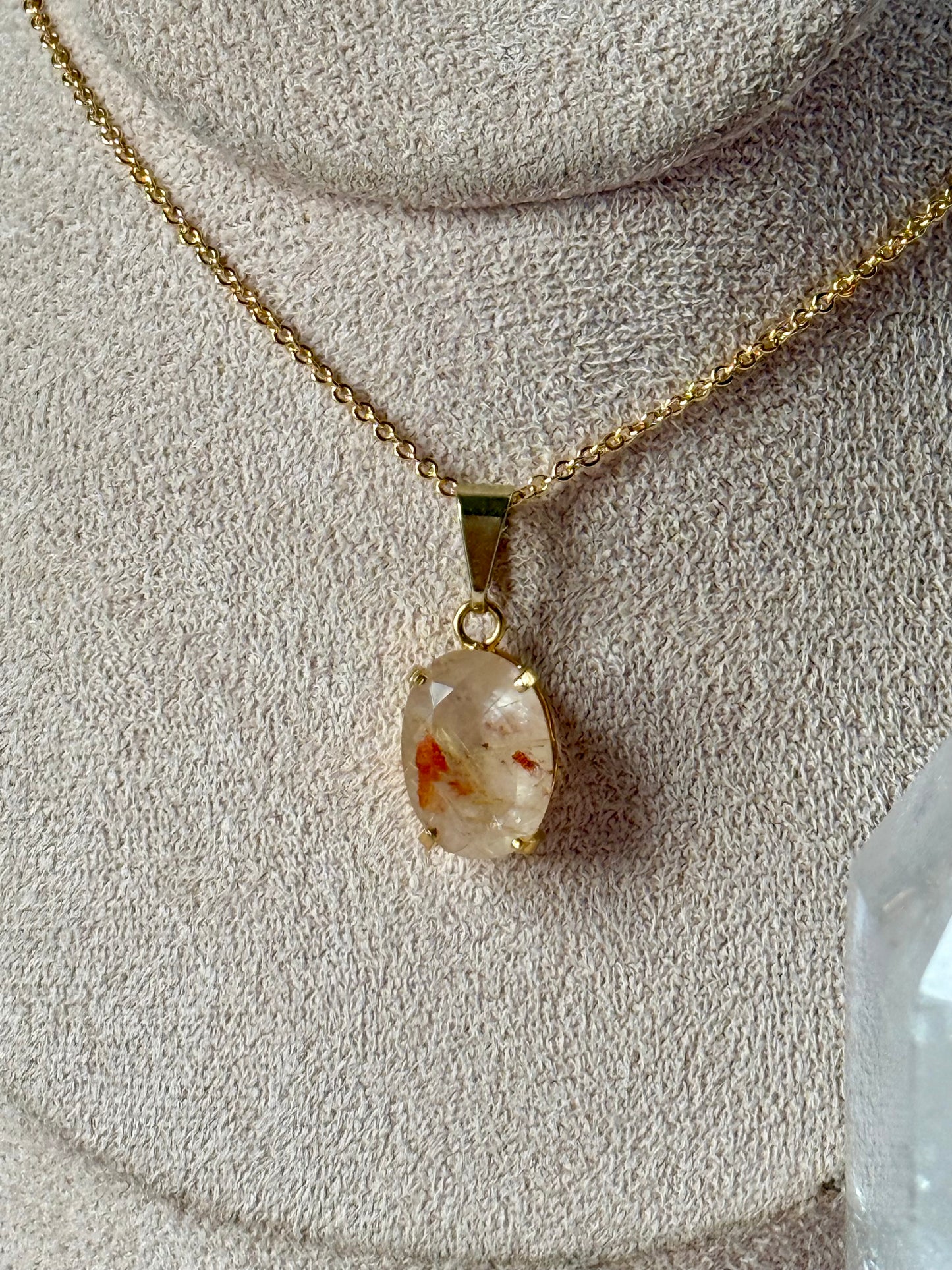 Faceted Rutilated Hematoid Quartz Oval Necklace (Gold)